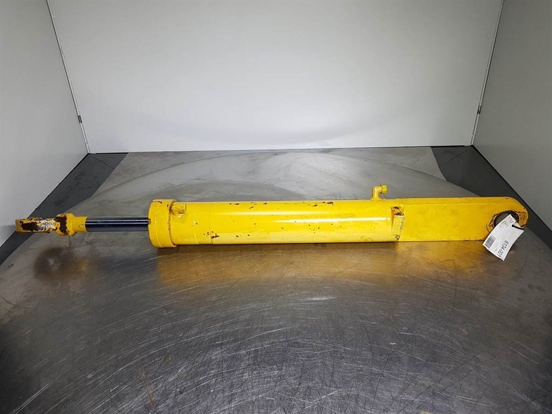 Kramer 320 - Tilt cylinder/Kippzylinder/Nijgcilinder - Hidraulika: 1 kép. Kramer 320 - Tilt cylinder/Kippzylinder/Nijgcilinder - Hidraulika: 1 kép.