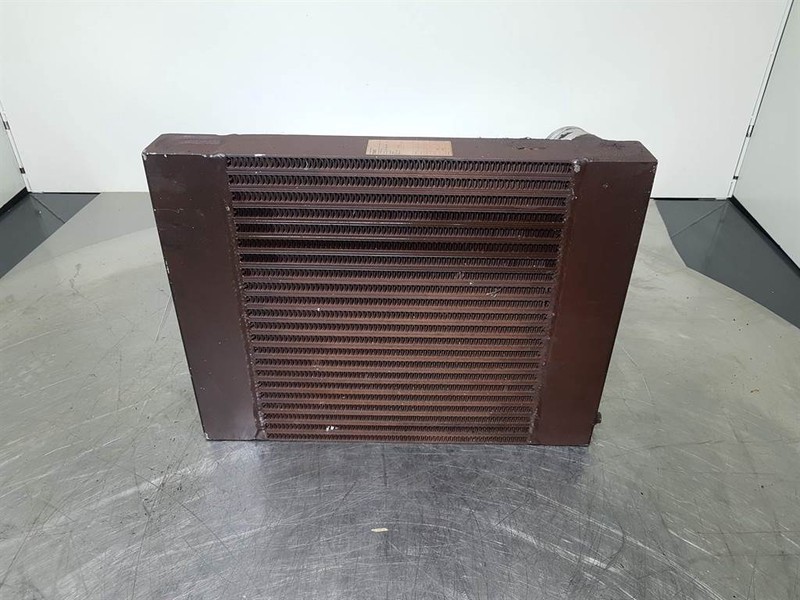 Kramer 880-AKG 0555.064.1800-Cooler/Kühler/Koeler - Motor és alkatrészek - Építőipari gépek: 3 kép. Kramer 880-AKG 0555.064.1800-Cooler/Kühler/Koeler - Motor és alkatrészek - Építőipari gépek: 3 kép.