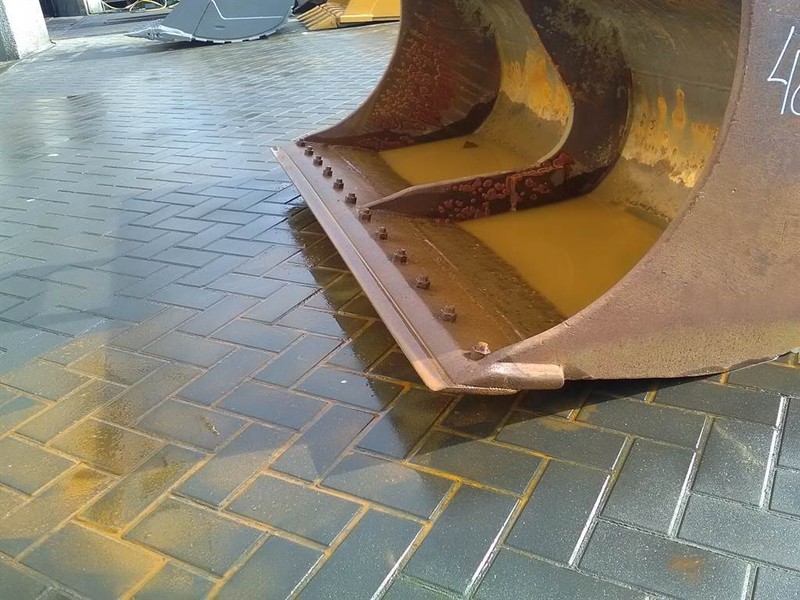Liebherr 1,80 mtr - Bucket/Schaufel/Dichte bak - Kanál: 4 kép. Liebherr 1,80 mtr - Bucket/Schaufel/Dichte bak - Kanál: 4 kép.
