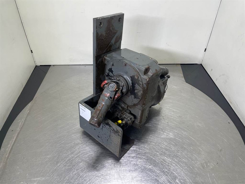 Liebherr A934C-5010430-ZF 2HL-100-Transmission/Getriebe - Sebességváltó és alkatrészek - Építőipari gépek: 2 kép. Liebherr A934C-5010430-ZF 2HL-100-Transmission/Getriebe - Sebességváltó és alkatrészek - Építőipari gépek: 2 kép.