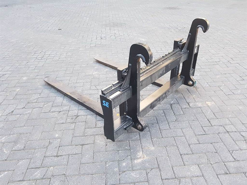 Liebherr/Komatsu/Volvo BM/5-TON-Palletvorken/Forks - Raklapvilla: 3 kép. Liebherr/Komatsu/Volvo BM/5-TON-Palletvorken/Forks - Raklapvilla: 3 kép.