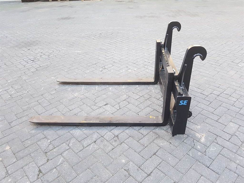 Liebherr/Komatsu/Volvo BM/5-TON-Palletvorken/Forks - Raklapvilla: 2 kép. Liebherr/Komatsu/Volvo BM/5-TON-Palletvorken/Forks - Raklapvilla: 2 kép.
