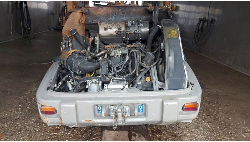Liebherr L 506 C - (For parts) - Gumikerekes homlokrakodó: 5 kép. Liebherr L 506 C - (For parts) - Gumikerekes homlokrakodó: 5 kép.