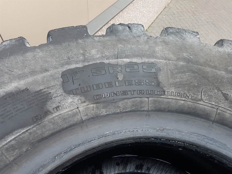Gumiabroncs - Építőipari gépek Liebherr L514 Stereo-Goodyear 17.5R25-Tire/Reifen/Band: 7 kép.