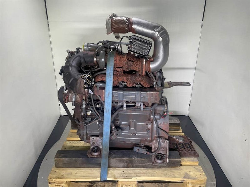 Liebherr L524-10816848-John Deere 4045HFL92-Engine/Motor - Motor - Építőipari gépek: 4 kép. Liebherr L524-10816848-John Deere 4045HFL92-Engine/Motor - Motor - Építőipari gépek: 4 kép.