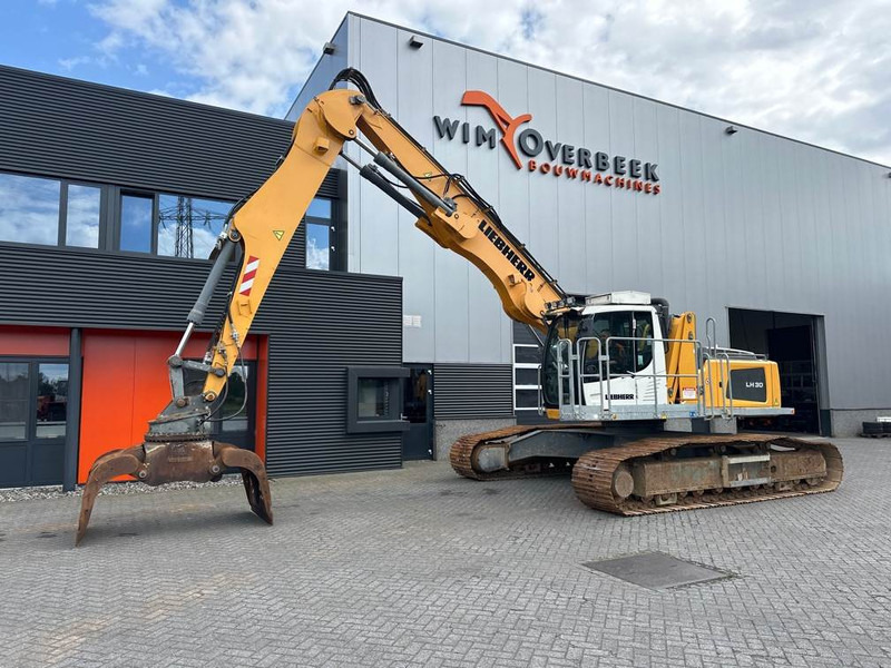 Liebherr LH 30 C - Hulladék kotró: 4 kép. Liebherr LH 30 C - Hulladék kotró: 4 kép.