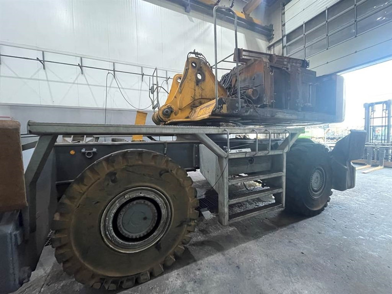 Liebherr LH 80 - (For parts) - Hulladék kotró: 4 kép. Liebherr LH 80 - (For parts) - Hulladék kotró: 4 kép.