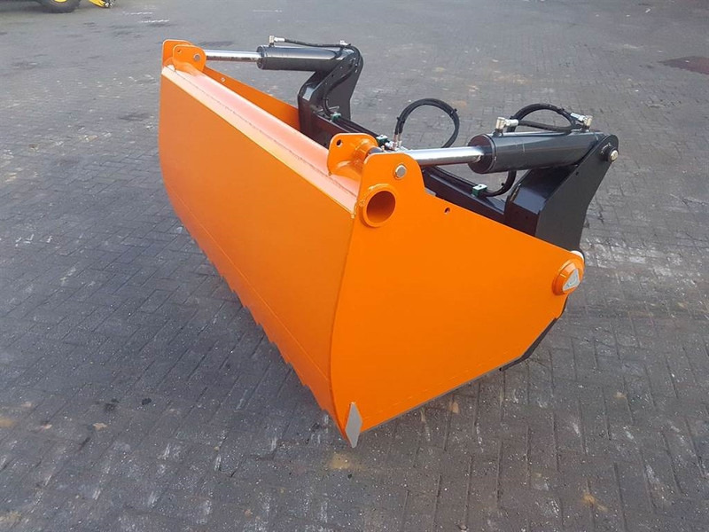 MAMMUT SC195M - Silage cutter/Silageschneider/Kuilhapper - Silózó berendezések: 1 kép. MAMMUT SC195M - Silage cutter/Silageschneider/Kuilhapper - Silózó berendezések: 1 kép.