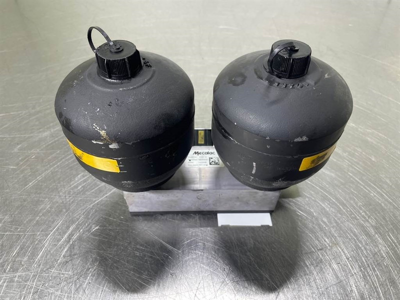 Mecalac 12MTX-4108214A-Stabilising module - Hidraulika - Építőipari gépek: 5 kép. Mecalac 12MTX-4108214A-Stabilising module - Hidraulika - Építőipari gépek: 5 kép.