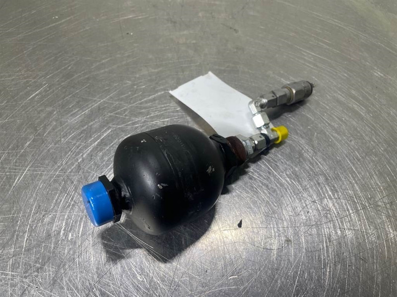 Mecalac 12MTX-4770613/5130047-Accumulator/Hydrospeicher - Hidraulika - Építőipari gépek: 3 kép. Mecalac 12MTX-4770613/5130047-Accumulator/Hydrospeicher - Hidraulika - Építőipari gépek: 3 kép.