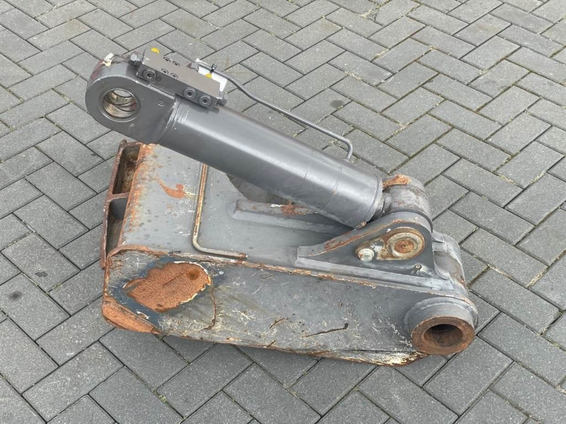 Mecalac 12MTX-5460430/2400029/5671156-Outrigger/Pratzen - Keret/ Alváz - Építőipari gépek: 2 kép. Mecalac 12MTX-5460430/2400029/5671156-Outrigger/Pratzen - Keret/ Alváz - Építőipari gépek: 2 kép.