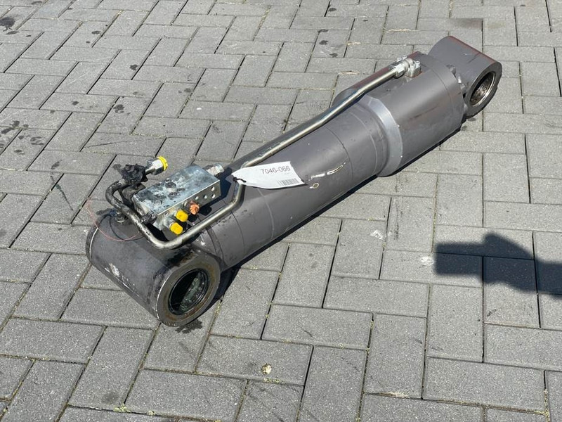 Mecalac 12MTX-5671100-Boom cylinder/Auslegerzylinder - Hidraulika - Építőipari gépek: 2 kép. Mecalac 12MTX-5671100-Boom cylinder/Auslegerzylinder - Hidraulika - Építőipari gépek: 2 kép.