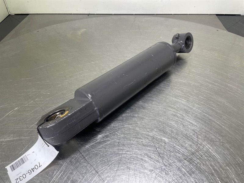 Mecalac 12MTX-5671136-Steering cylinder/Lenkzylinder - Hidraulika - Építőipari gépek: 3 kép. Mecalac 12MTX-5671136-Steering cylinder/Lenkzylinder - Hidraulika - Építőipari gépek: 3 kép.