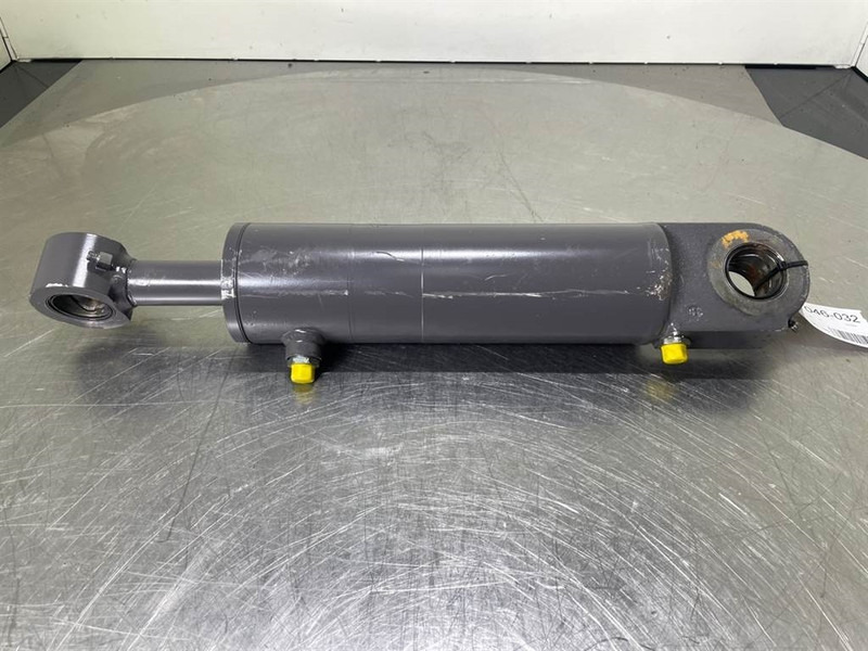 Mecalac 12MTX-5671136-Steering cylinder/Lenkzylinder - Hidraulika - Építőipari gépek: 1 kép. Mecalac 12MTX-5671136-Steering cylinder/Lenkzylinder - Hidraulika - Építőipari gépek: 1 kép.
