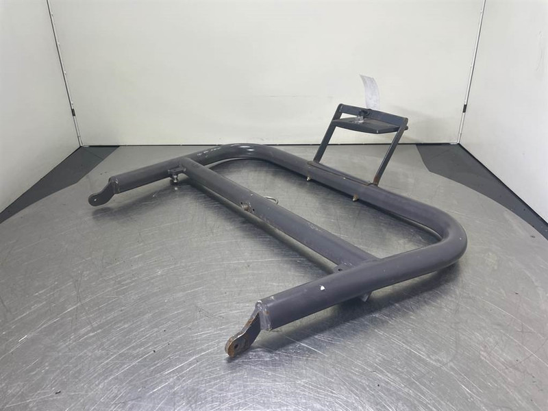 Mecalac 12MTX-Ahlmann 3833838-Hood protection - Keret/ Alváz - Építőipari gépek: 3 kép. Mecalac 12MTX-Ahlmann 3833838-Hood protection - Keret/ Alváz - Építőipari gépek: 3 kép.