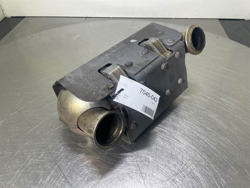 Mecalac 12MTX-Deutz 04604014-Exhaust/Auspuff/Uitlaat/DPF - Motor - Építőipari gépek: 3 kép. Mecalac 12MTX-Deutz 04604014-Exhaust/Auspuff/Uitlaat/DPF - Motor - Építőipari gépek: 3 kép.