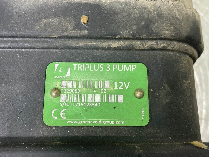 Mecalac 12MTX-F129083 12V-Lubricating system - Keret/ Alváz - Építőipari gépek: 4 kép. Mecalac 12MTX-F129083 12V-Lubricating system - Keret/ Alváz - Építőipari gépek: 4 kép.