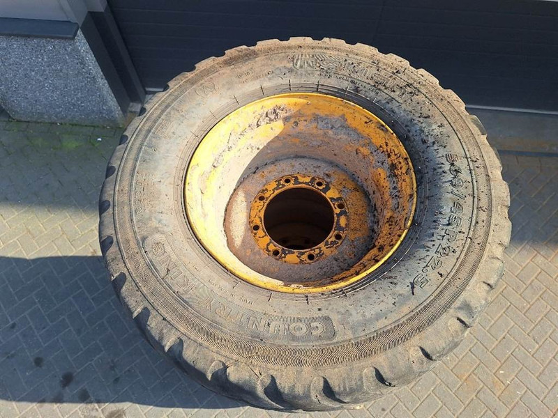 Mecalac 12MTX-Nokian 560/45R22.5-Tire/Reifen/Band - Gumiabroncsok és felnik - Építőipari gépek: 4 kép. Mecalac 12MTX-Nokian 560/45R22.5-Tire/Reifen/Band - Gumiabroncsok és felnik - Építőipari gépek: 4 kép.