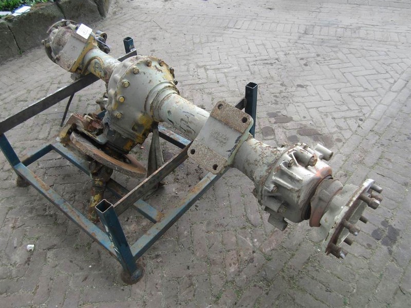 Mercedes-Benz - Axle/Achse/As - Tengely és alkatrészek - Építőipari gépek: 2 kép. Mercedes-Benz - Axle/Achse/As - Tengely és alkatrészek - Építőipari gépek: 2 kép.