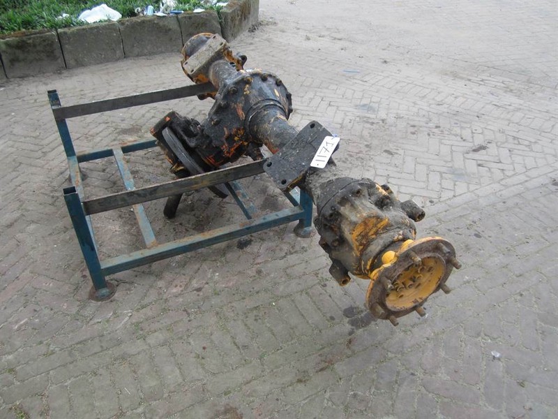 Mercedes-Benz - Axle/Achse/As - Tengely és alkatrészek - Építőipari gépek: 1 kép. Mercedes-Benz - Axle/Achse/As - Tengely és alkatrészek - Építőipari gépek: 1 kép.
