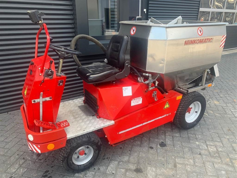 NORCAR MINKOMATIC 670 DLA - Állattartás gépei: 5 kép. NORCAR MINKOMATIC 670 DLA - Állattartás gépei: 5 kép.