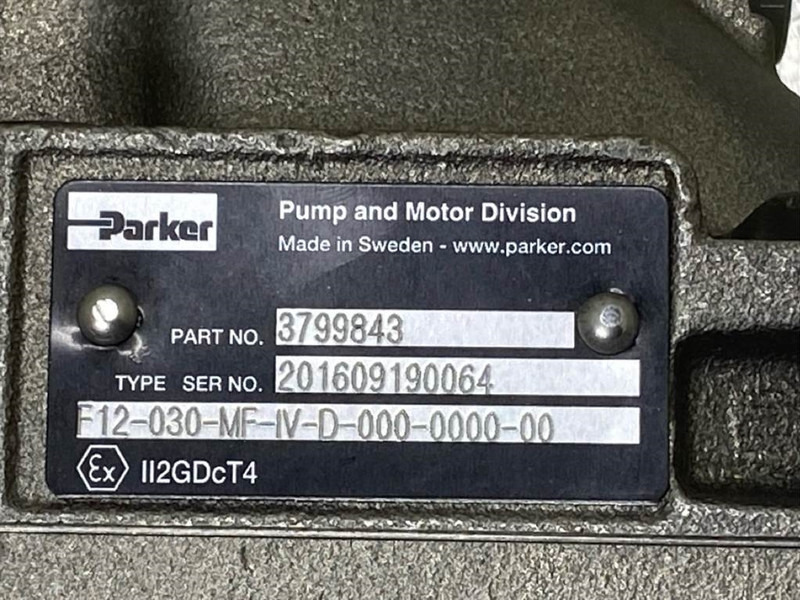 Parker F12-030-MF-IV-D-Drive motor/Fahrmotor/Rijmotor - Hidraulika - Építőipari gépek: 5 kép. Parker F12-030-MF-IV-D-Drive motor/Fahrmotor/Rijmotor - Hidraulika - Építőipari gépek: 5 kép.