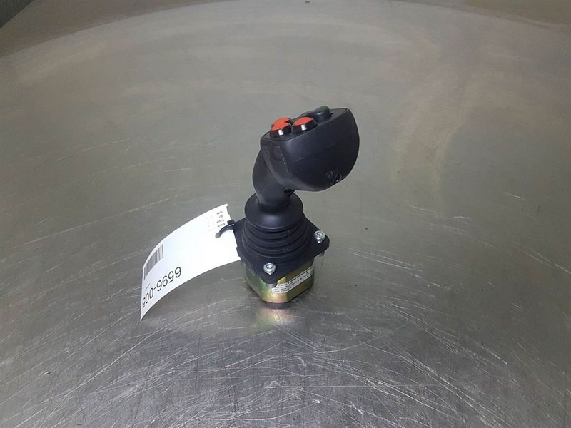 Penny + Giles Controls JC6000-Joystick/Steuergriff - Elektromos rendszer - Építőipari gépek: 3 kép. Penny + Giles Controls JC6000-Joystick/Steuergriff - Elektromos rendszer - Építőipari gépek: 3 kép.