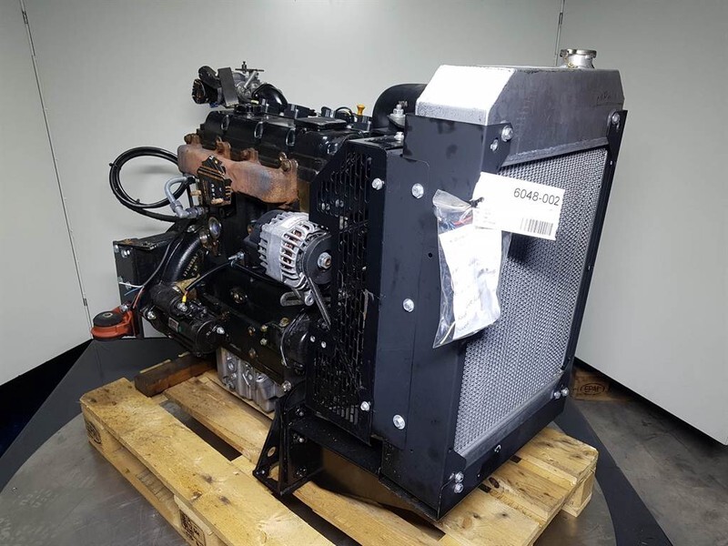 Perkins 42KVTREG10008451 - Volvo L45 - Engine/Motor - Motor és alkatrészek - Építőipari gépek: 3 kép. Perkins 42KVTREG10008451 - Volvo L45 - Engine/Motor - Motor és alkatrészek - Építőipari gépek: 3 kép.