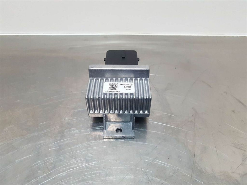 Perkins 854E-E34TA-5801401694-Relay/Relais/Glow plug - Elektromos rendszer - Építőipari gépek: 3 kép. Perkins 854E-E34TA-5801401694-Relay/Relais/Glow plug - Elektromos rendszer - Építőipari gépek: 3 kép.