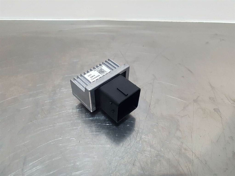 Perkins 854E-E34TA-5801401694-Relay/Relais/Glow plug - Elektromos rendszer - Építőipari gépek: 4 kép. Perkins 854E-E34TA-5801401694-Relay/Relais/Glow plug - Elektromos rendszer - Építőipari gépek: 4 kép.