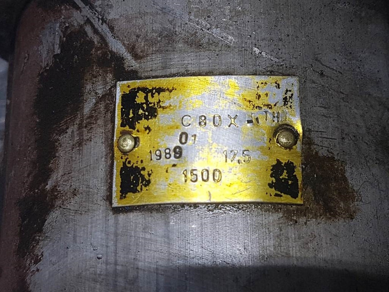 Perkins T4.236-XugpaBnuka C80X-Gearpump/Zahnradpumpe - Hidraulika - Építőipari gépek: 4 kép. Perkins T4.236-XugpaBnuka C80X-Gearpump/Zahnradpumpe - Hidraulika - Építőipari gépek: 4 kép.