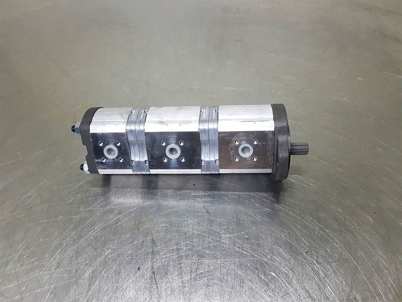 Rexroth B510 H45 250-1515800013-Gearpump/Zahnradpumpe - Hidraulika - Építőipari gépek: 1 kép. Rexroth B510 H45 250-1515800013-Gearpump/Zahnradpumpe - Hidraulika - Építőipari gépek: 1 kép.