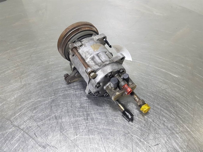 SANDEN SD7H15 - Compressor/Kompressor/Aircopomp - Motor és alkatrészek - Építőipari gépek: 3 kép. SANDEN SD7H15 - Compressor/Kompressor/Aircopomp - Motor és alkatrészek - Építőipari gépek: 3 kép.