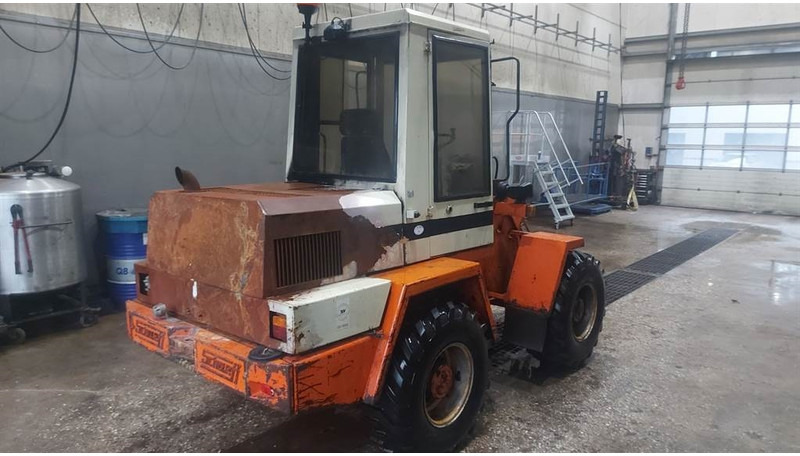 Schaeff SKL 832 (For parts) - Gumikerekes homlokrakodó: 4 kép. Schaeff SKL 832 (For parts) - Gumikerekes homlokrakodó: 4 kép.