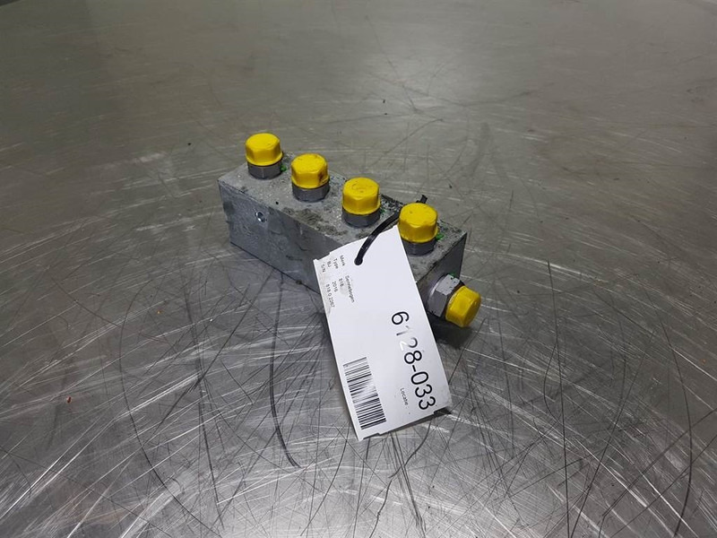 Sennebogen 818E-SC13-SE-02-15-Manifold - Hidraulika - Építőipari gépek: 1 kép. Sennebogen 818E-SC13-SE-02-15-Manifold - Hidraulika - Építőipari gépek: 1 kép.