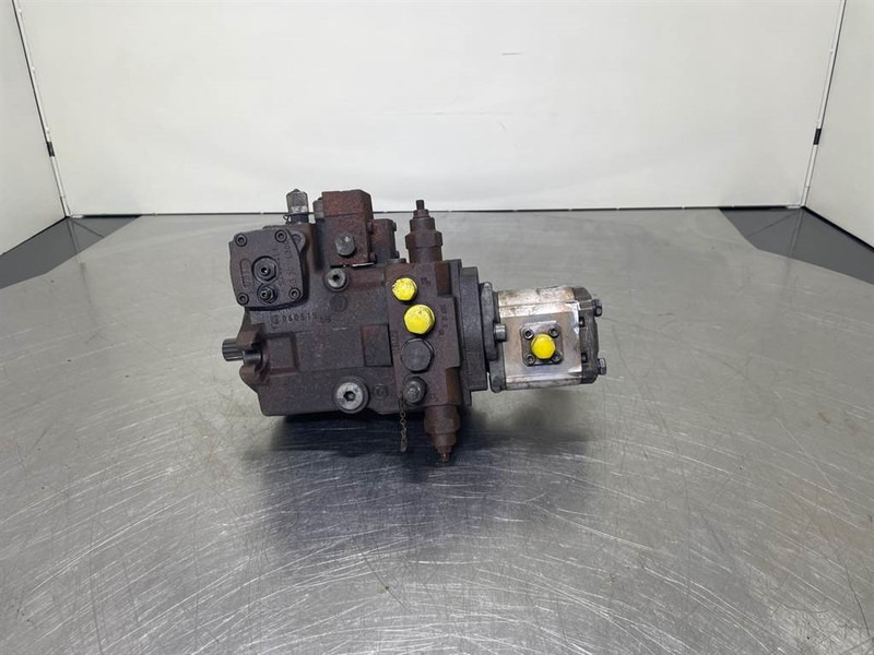 Sennebogen 835E-142875-Drive pump/Fahrpumpe/Rijpomp - Hidraulika - Építőipari gépek: 1 kép. Sennebogen 835E-142875-Drive pump/Fahrpumpe/Rijpomp - Hidraulika - Építőipari gépek: 1 kép.