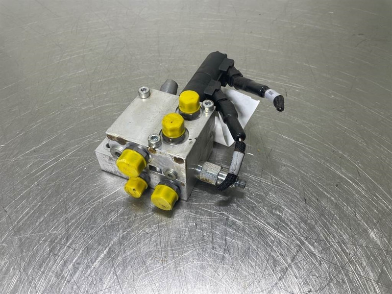 Sennebogen 835E-157402-Valve/Ventile/Ventiel - Hidraulika - Építőipari gépek: 3 kép. Sennebogen 835E-157402-Valve/Ventile/Ventiel - Hidraulika - Építőipari gépek: 3 kép.