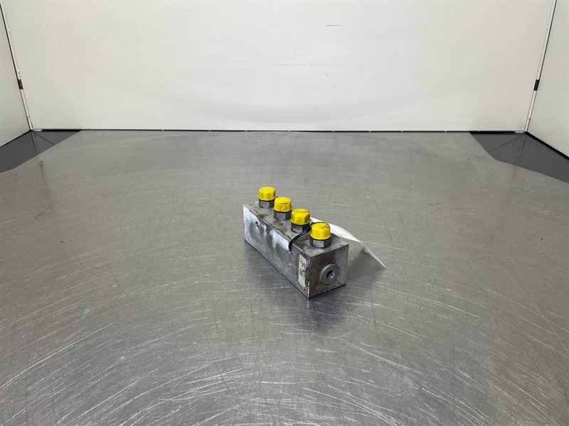 Sennebogen 835E-160094-Valve/Ventile/Ventiel - Hidraulika - Építőipari gépek: 2 kép. Sennebogen 835E-160094-Valve/Ventile/Ventiel - Hidraulika - Építőipari gépek: 2 kép.