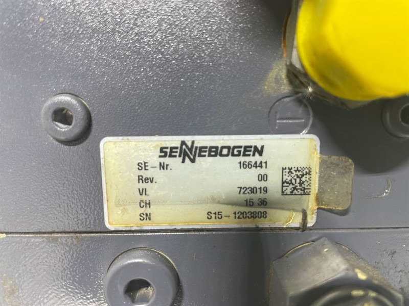 Sennebogen 835E-166441-Valve/Ventile/Ventiel - Hidraulika - Építőipari gépek: 4 kép. Sennebogen 835E-166441-Valve/Ventile/Ventiel - Hidraulika - Építőipari gépek: 4 kép.
