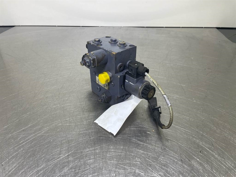 Sennebogen 835E-166441-Valve/Ventile/Ventiel - Hidraulika - Építőipari gépek: 3 kép. Sennebogen 835E-166441-Valve/Ventile/Ventiel - Hidraulika - Építőipari gépek: 3 kép.