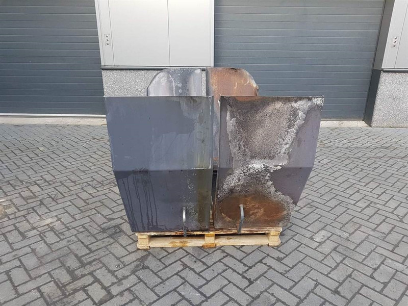 Terex TL260-0457006030-Mud guard/Kotfluegel/Spatbord - Sárvédő - Építőipari gépek: 2 kép. Terex TL260-0457006030-Mud guard/Kotfluegel/Spatbord - Sárvédő - Építőipari gépek: 2 kép.