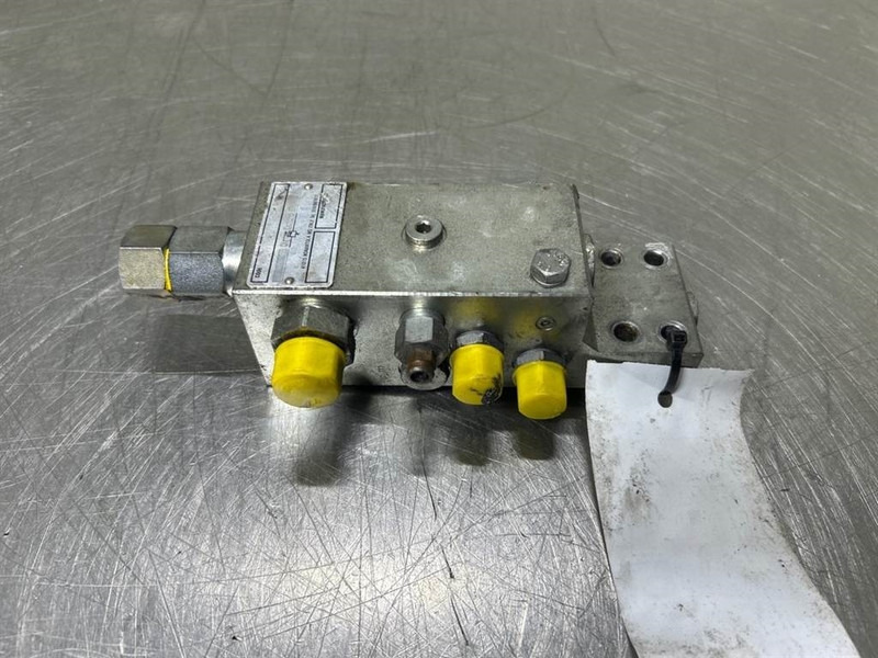 Terex TW150-081783036340020-Counter balance valve - Hidraulika - Építőipari gépek: 1 kép. Terex TW150-081783036340020-Counter balance valve - Hidraulika - Építőipari gépek: 1 kép.