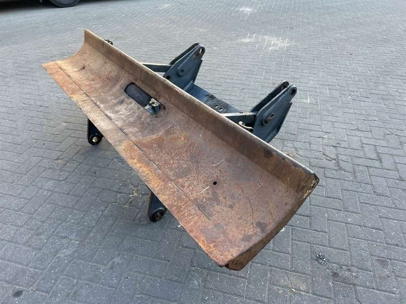 Terex TW150-6050913-Blade/Schild/Schuifblad - Keret/ Alváz - Építőipari gépek: 1 kép. Terex TW150-6050913-Blade/Schild/Schuifblad - Keret/ Alváz - Építőipari gépek: 1 kép.