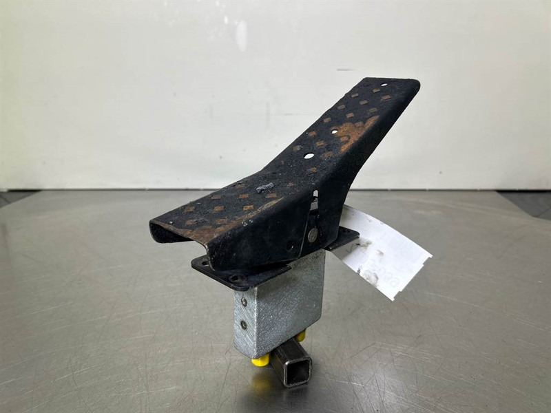 Terex TW150-Atlas 6073926-Pedal/Pedaal - Fülke és belső tér - Építőipari gépek: 5 kép. Terex TW150-Atlas 6073926-Pedal/Pedaal - Fülke és belső tér - Építőipari gépek: 5 kép.