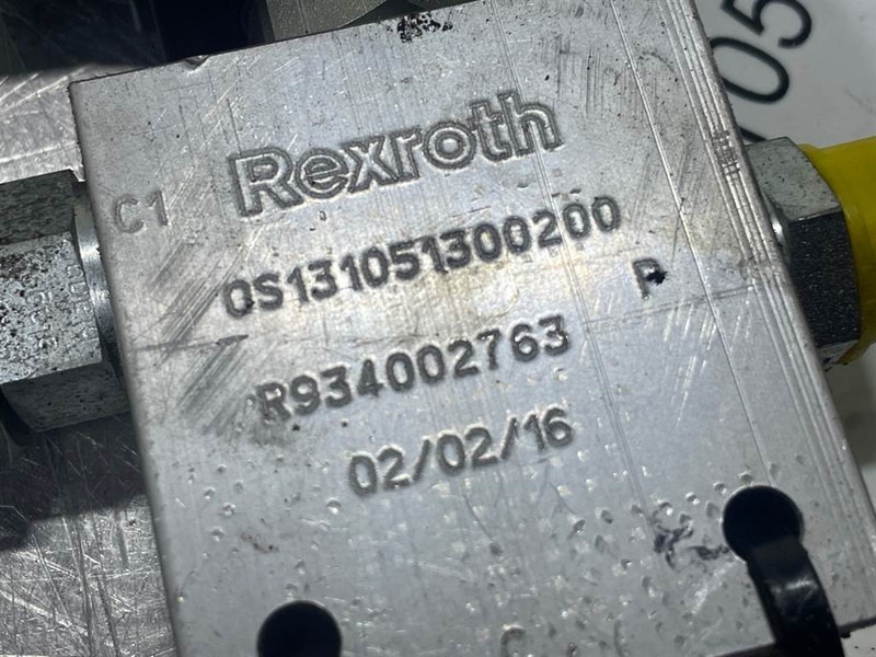 Terex TW150-R934002763-3/2 Valve-3/2 Wegeventil-Ventiel - Hidraulika - Építőipari gépek: 3 kép. Terex TW150-R934002763-3/2 Valve-3/2 Wegeventil-Ventiel - Hidraulika - Építőipari gépek: 3 kép.