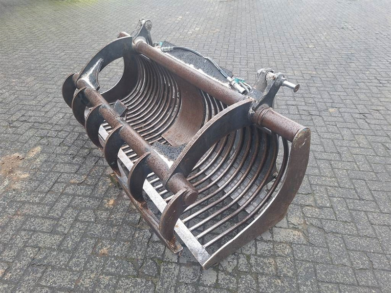 Volvo BM L 30 - Állattartás gépei: 1 kép. Volvo BM L 30 - Állattartás gépei: 1 kép.