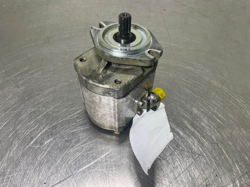 Volvo L35B-Haldex WP15A1-1830497-Gearpump/Zahnradpumpe - Hidraulika - Építőipari gépek: 3 kép. Volvo L35B-Haldex WP15A1-1830497-Gearpump/Zahnradpumpe - Hidraulika - Építőipari gépek: 3 kép.