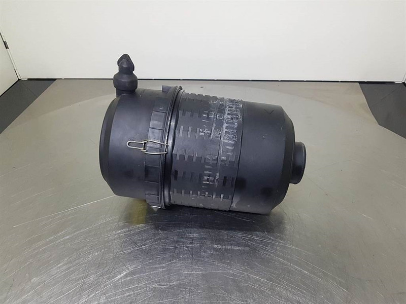 Volvo L40B-ZM2811089-Air filter/Luftfilter/Luchtfilter - Motor - Építőipari gépek: 1 kép. Volvo L40B-ZM2811089-Air filter/Luftfilter/Luchtfilter - Motor - Építőipari gépek: 1 kép.