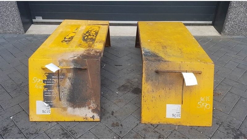 Werklust WG 18 B - Fender/Kotflügel/Spatbord - Sárvédő - Építőipari gépek: 2 kép. Werklust WG 18 B - Fender/Kotflügel/Spatbord - Sárvédő - Építőipari gépek: 2 kép.