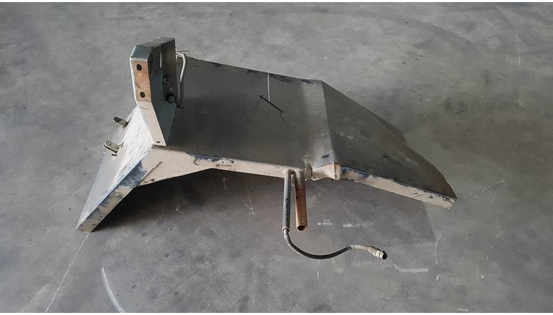 Werklust WG 35 D - Fender/Kotflügel/Spatbord - Sárvédő - Építőipari gépek: 2 kép. Werklust WG 35 D - Fender/Kotflügel/Spatbord - Sárvédő - Építőipari gépek: 2 kép.